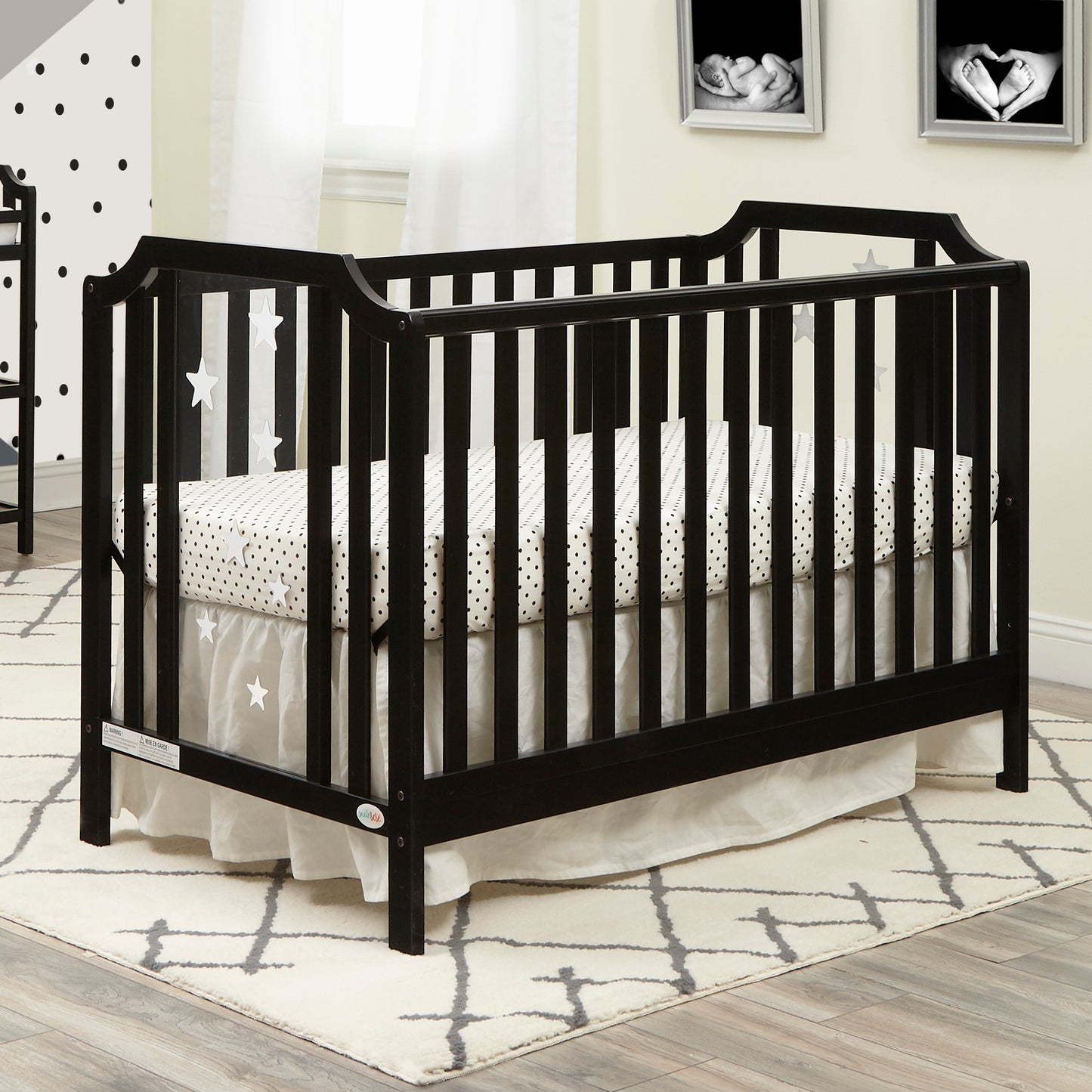 Semiocthome Celeste 3-in-1 Convertible Island Crib Black