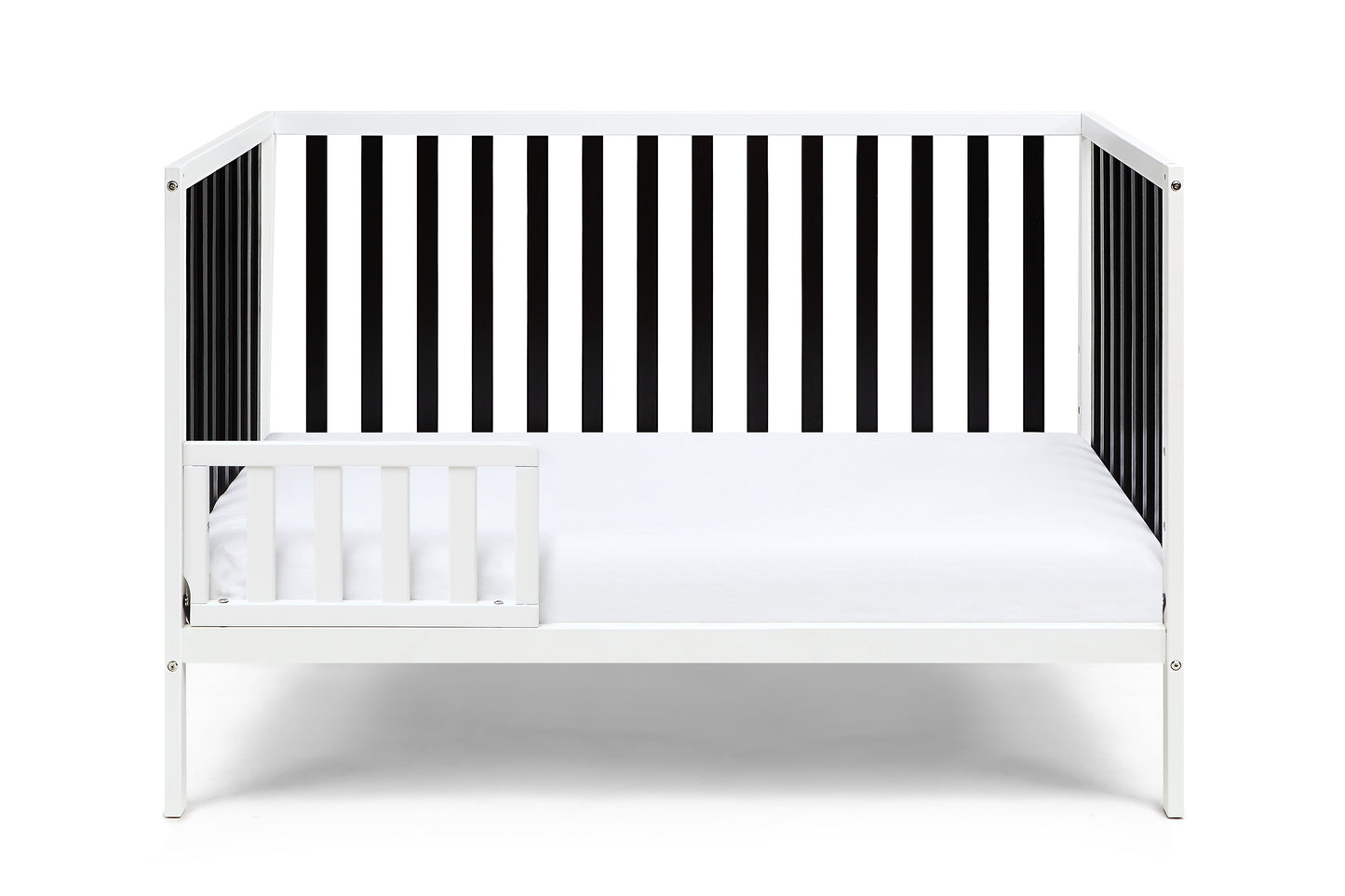 Palmer 3-in-1 Convertible Island Crib  White/Black