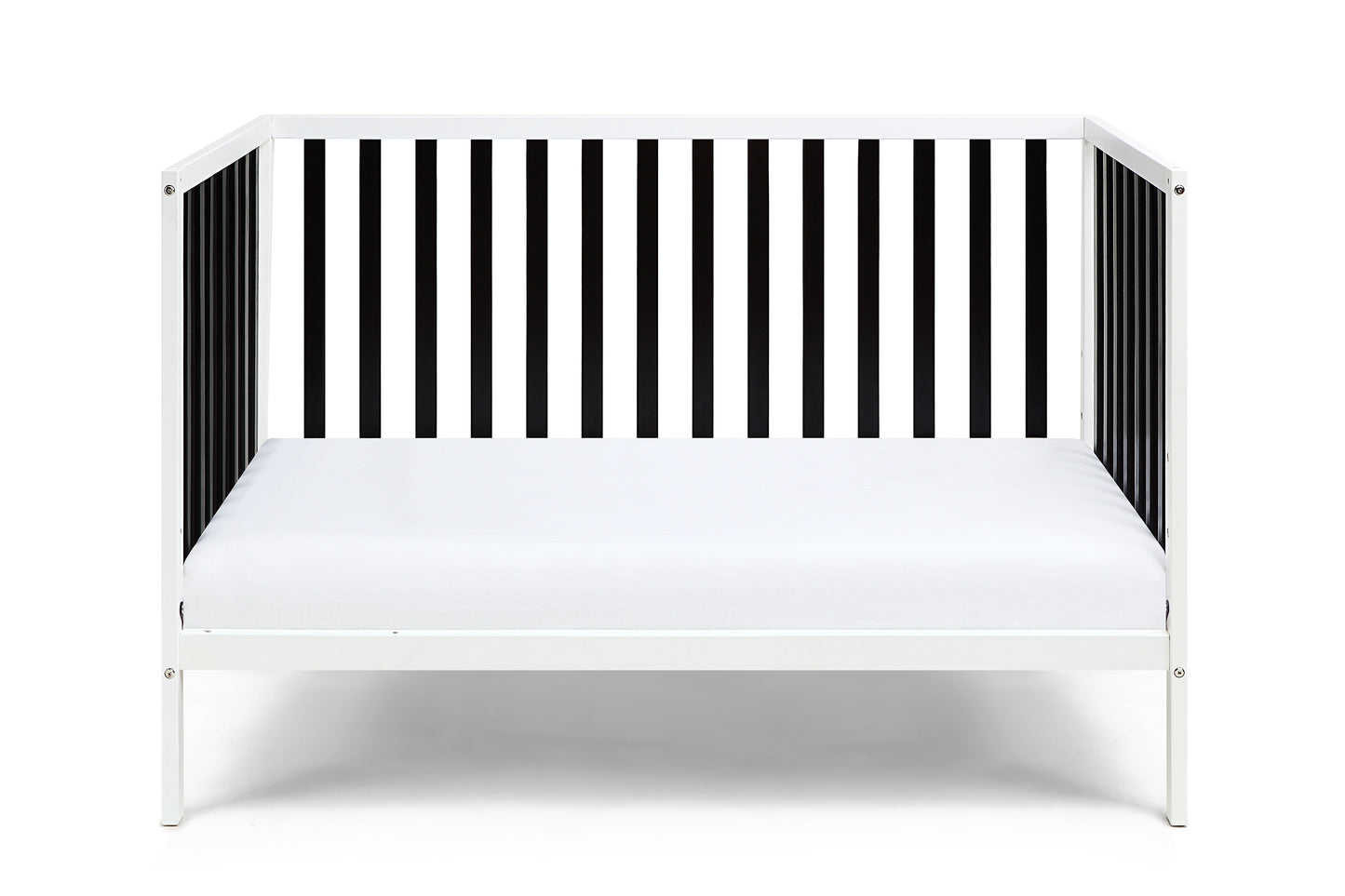 Palmer 3-in-1 Convertible Island Crib  White/Black